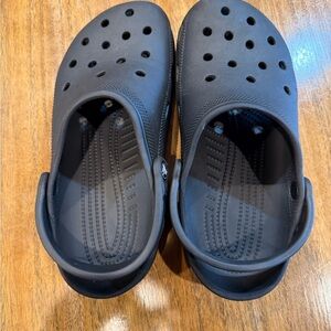 Crocs Unisex Classic Clogs in Black, Adult Size 10w/8m